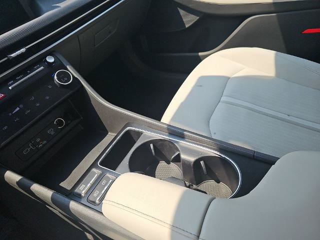 Used 2025 Hyundai Sonata SEL FWD image 24