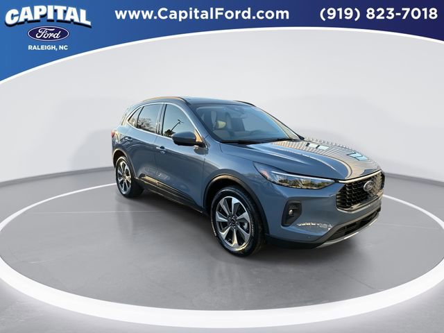 Certified 2025 Ford Escape Platinum w/ Premium Technology Package image 8
