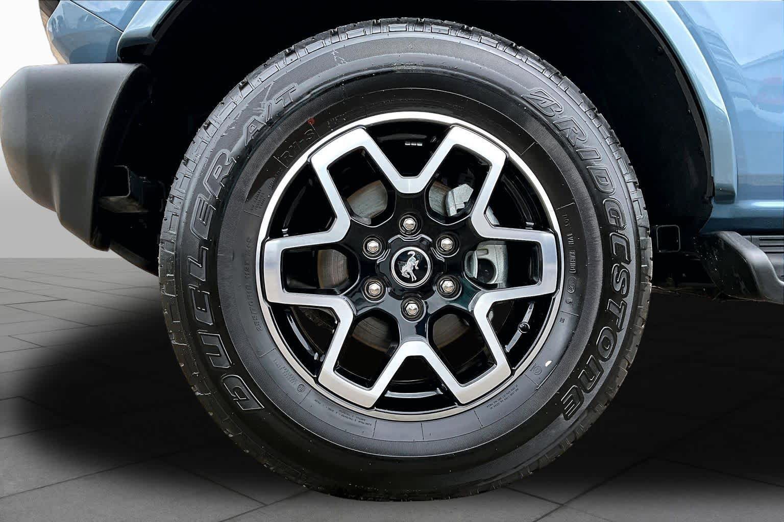 Certified 2025 Ford Bronco Outer Banks AWD/4WD image 11
