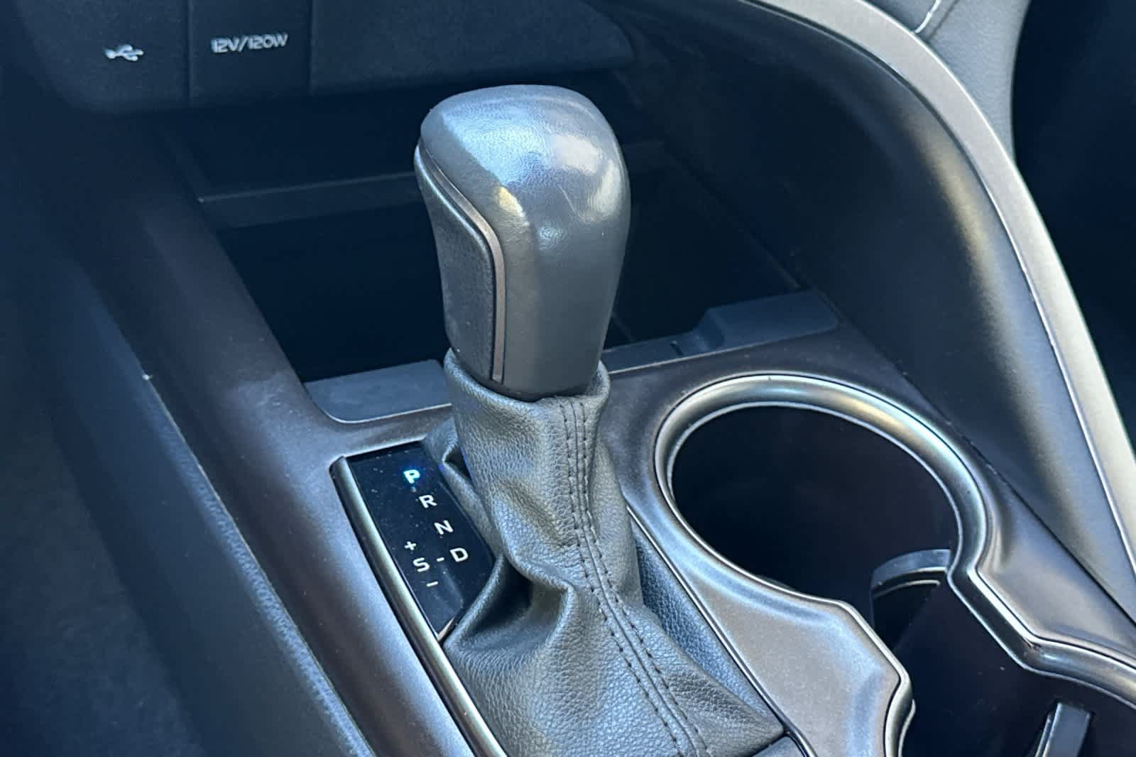 Used 2024 Toyota Camry SE FWD image 20