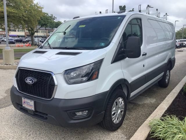 Certified 2026 Ford Transit 250 Low Roof w/ Exterior Upgrade Package RWD image 6