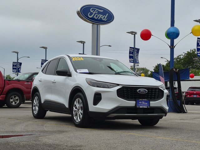 Certified 2024 Ford Escape Active FWD image 2