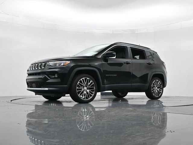 Used 2023 Jeep Compass Limited w/ Elite Group AWD/4WD image 38