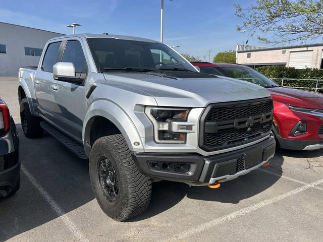 Certified 2018 Ford F150 Raptor w/ Equipment Group 802A Luxury image 3