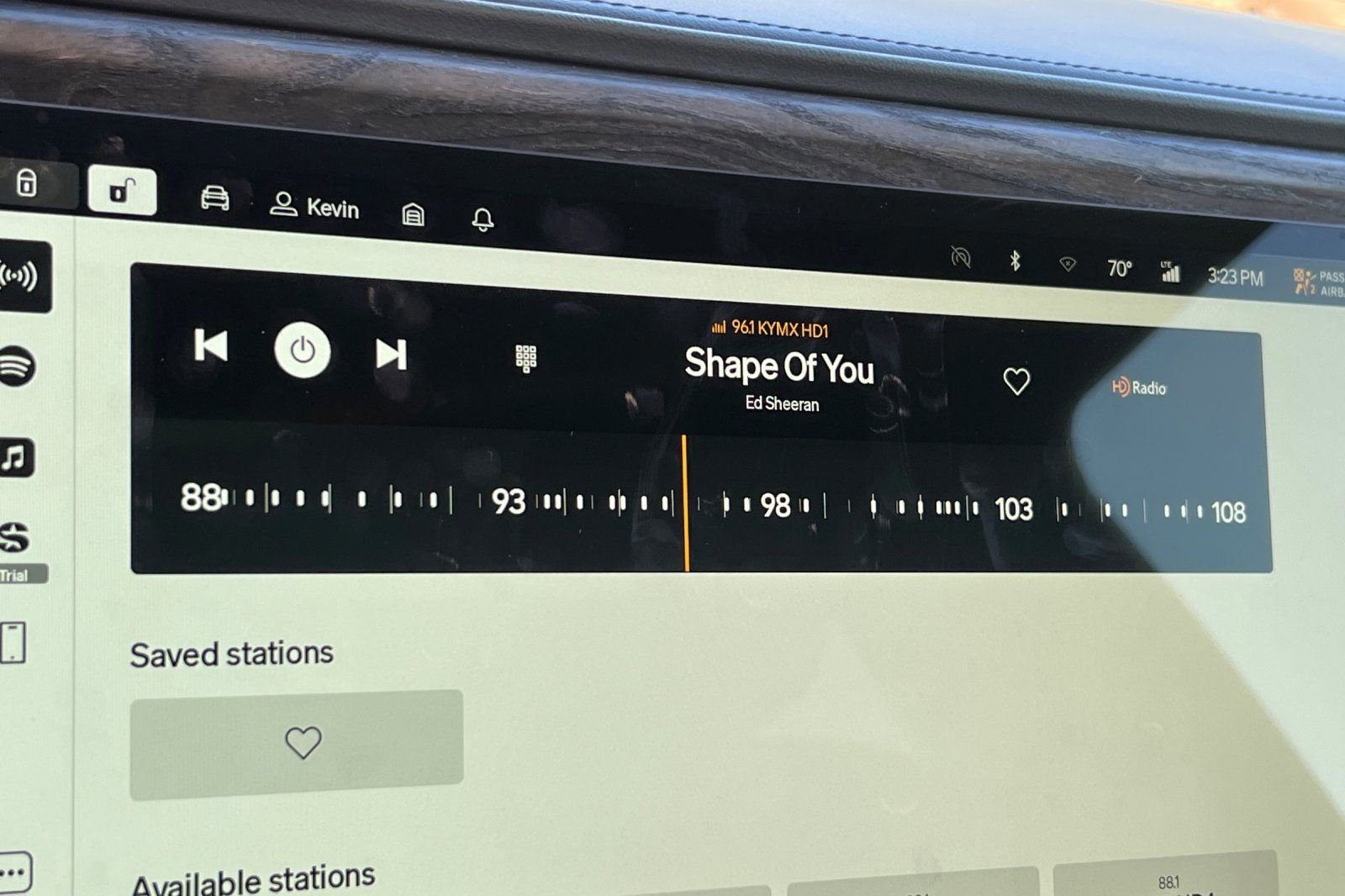 Used 2023 Rivian R1T Adventure image 19