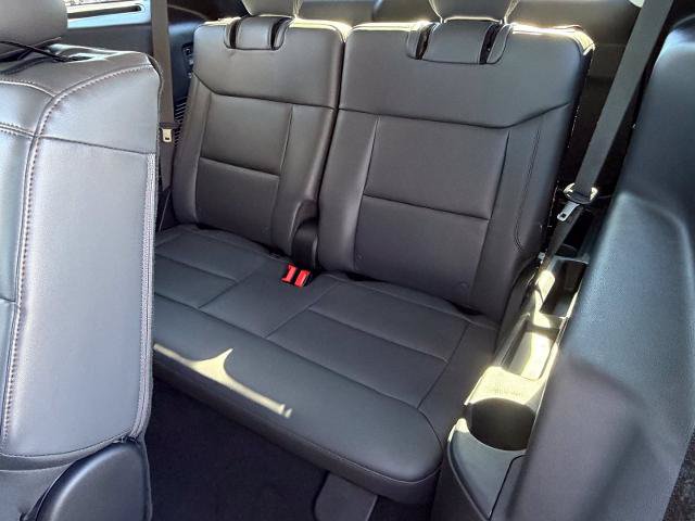 Certified 2025 Ford Explorer Active w/ Active Comfort Package AWD/4WD image 18