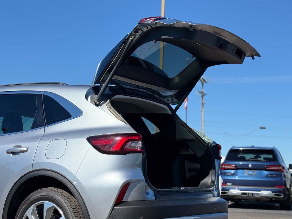 Certified 2024 Ford Escape Platinum AWD/4WD image 38