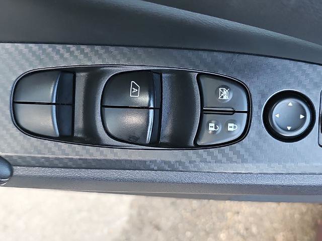Used 2025 Nissan Altima 2.5 SV AWD/4WD image 25