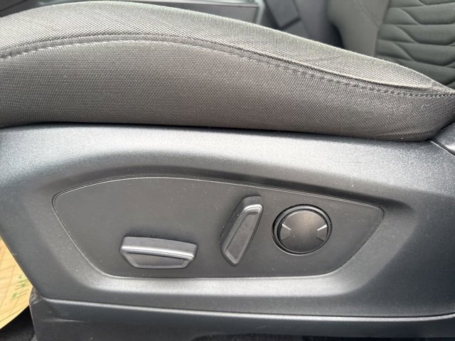 Certified 2021 Ford Explorer XLT image 17