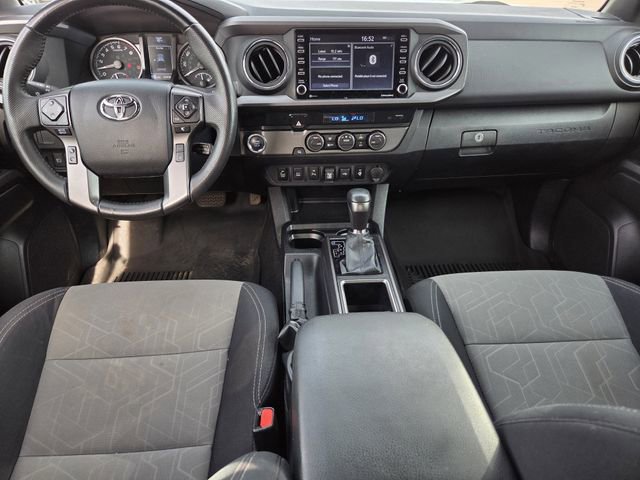 Used 2022 Toyota Tacoma TRD Sport w/ Technology Package image 8