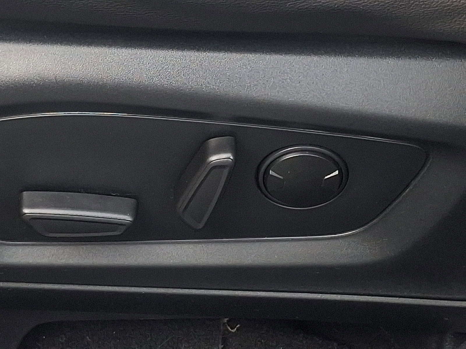 Certified 2022 Ford Explorer ST w/ Equipment Group 401A image 26