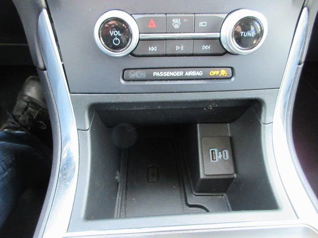 Certified 2022 Ford Edge Titanium w/ Class II Trailer Tow Package image 21