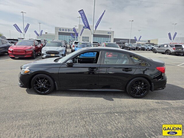 Used 2023 Honda Civic Sport image 4