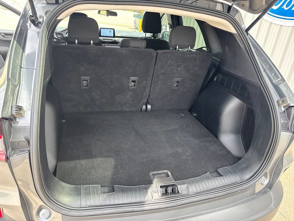 Certified 2025 Ford Escape Active AWD/4WD image 30