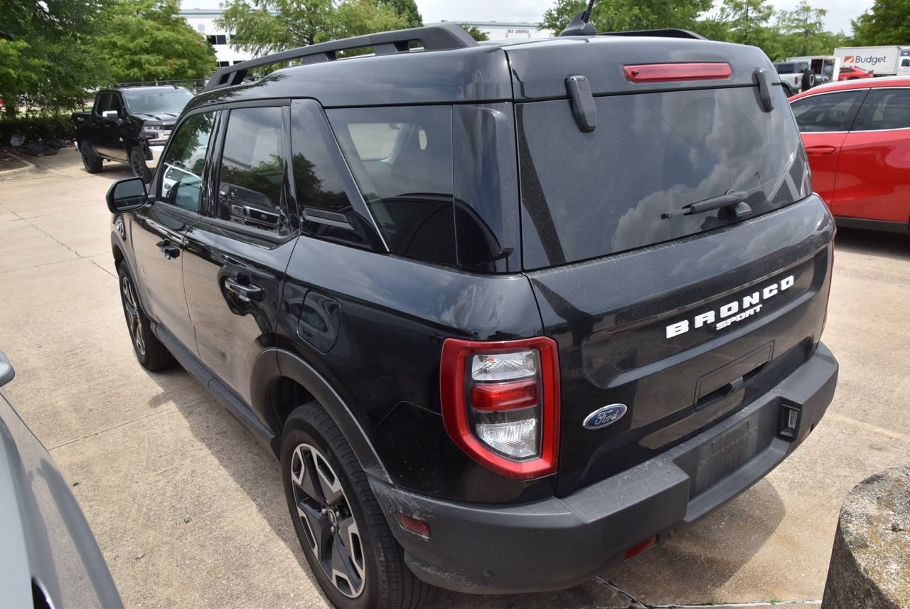 Certified 2023 Ford Bronco Sport Outer Banks w/ Tech Package AWD/4WD image 9