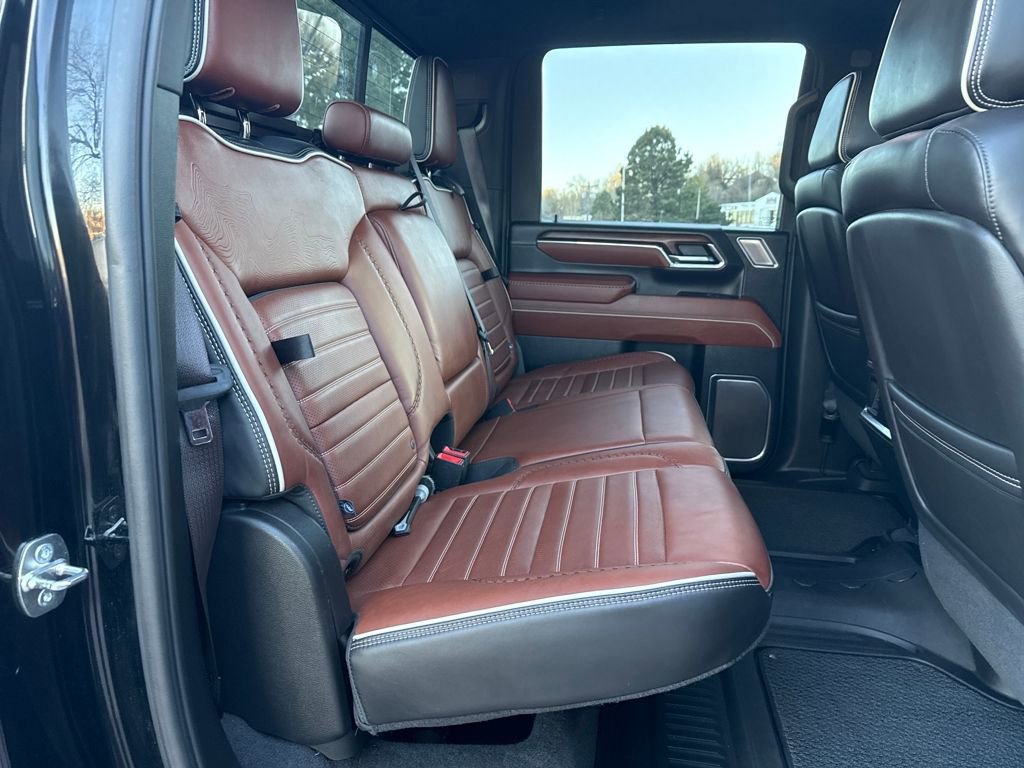 Used 2024 GMC Sierra 2500 Denali Ultimate image 28