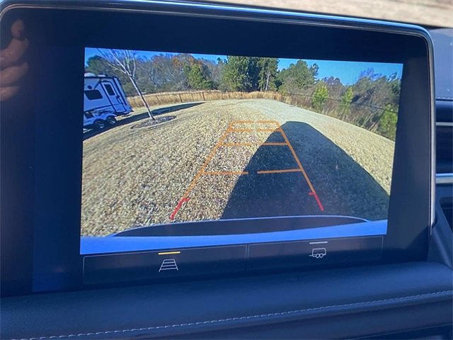 Used 2023 Chevrolet Suburban LT image 31