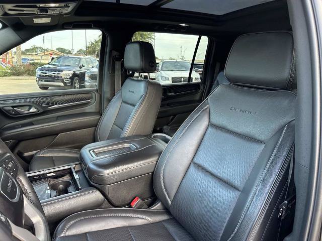 Used 2023 GMC Yukon XL Denali RWD image 19