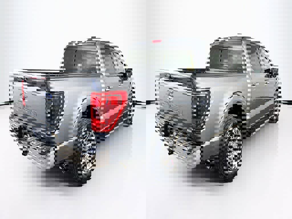 Certified 2023 Ford F150 XLT w/ Equipment Group 302A High image 5