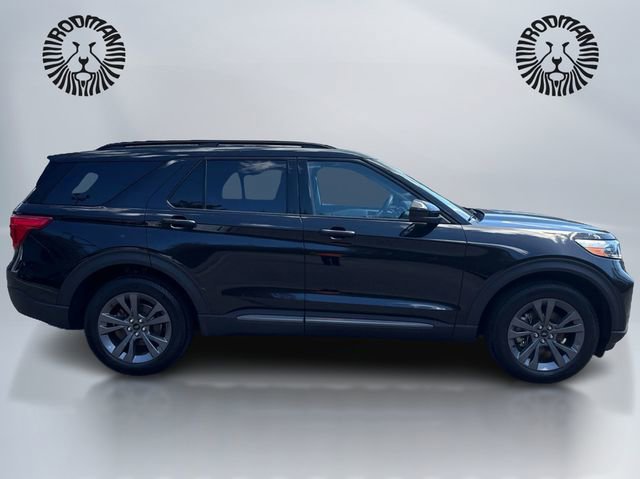 Certified 2023 Ford Explorer XLT w/ Equipment Group 202A AWD/4WD image 4