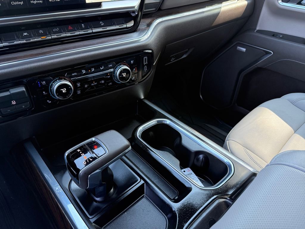 Used 2025 GMC Sierra 1500 SLT w/ SLT Premium Package image 24