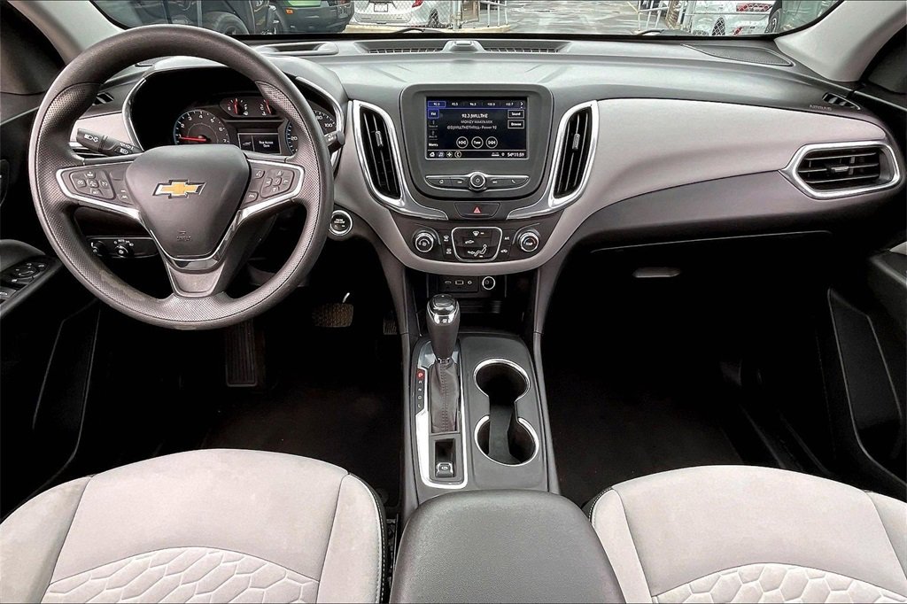 Used 2020 Chevrolet Equinox LS w/ LS Convenience Package image 13