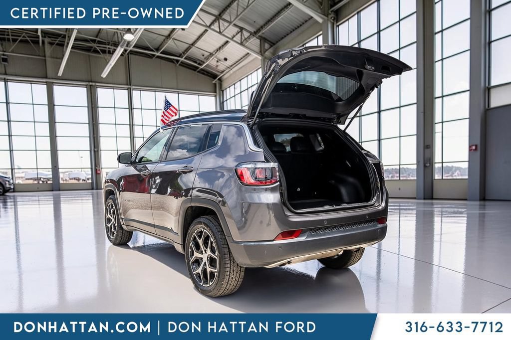 Used 2024 Jeep Compass Limited AWD/4WD image 28