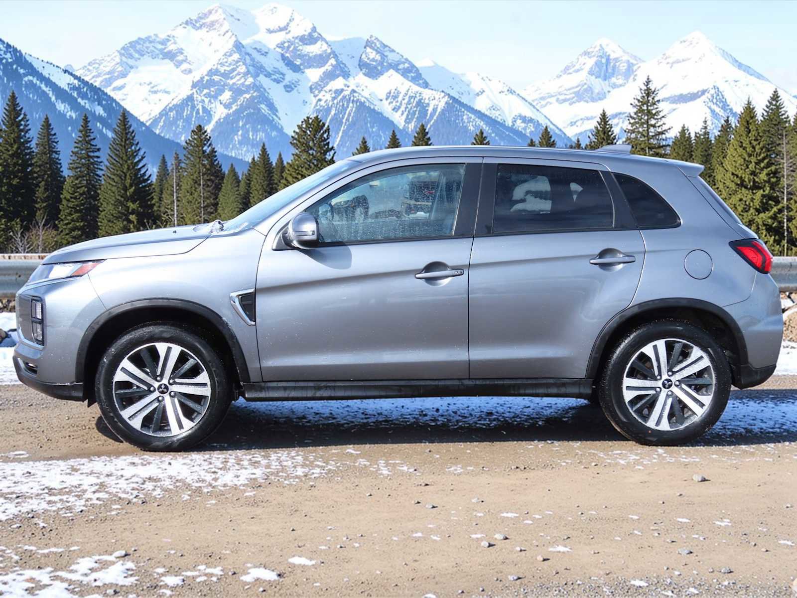 Used 2024 Mitsubishi Outlander Sport SE image 6