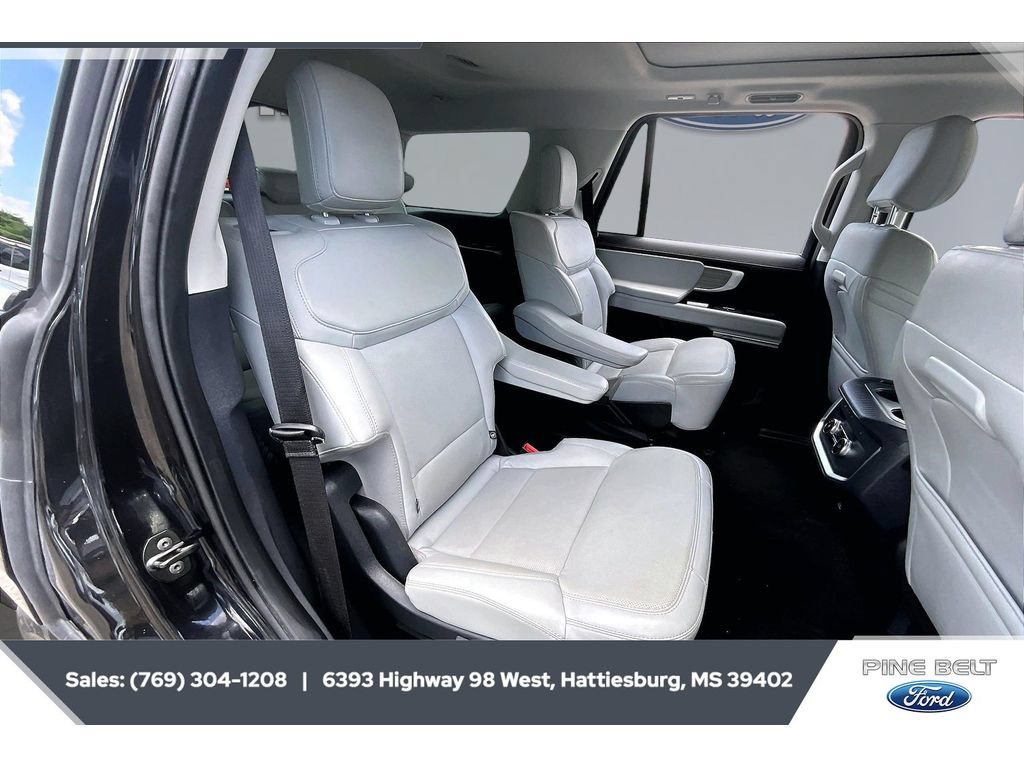 Certified 2025 Ford Expedition Platinum AWD/4WD image 20