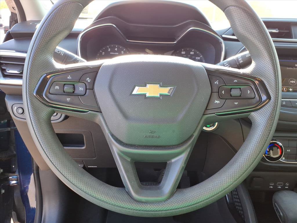 Used 2023 Chevrolet TrailBlazer LT FWD image 12