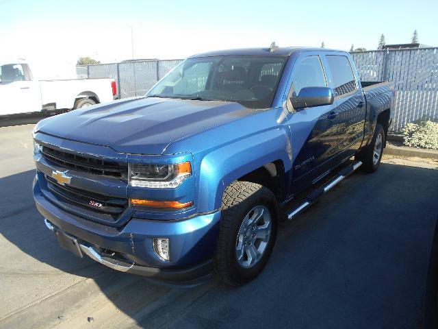 Used 2018 Chevrolet Silverado 1500 LT w/ All Star Edition AWD/4WD image 3