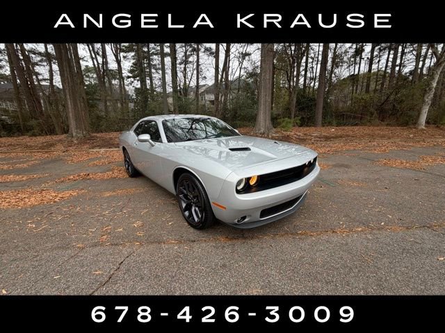 Used 2019 Dodge Challenger SXT w/ Blacktop Package image 1