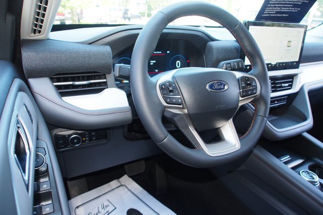 Certified 2025 Ford Explorer Active w/ Active Comfort Package RWD image 18