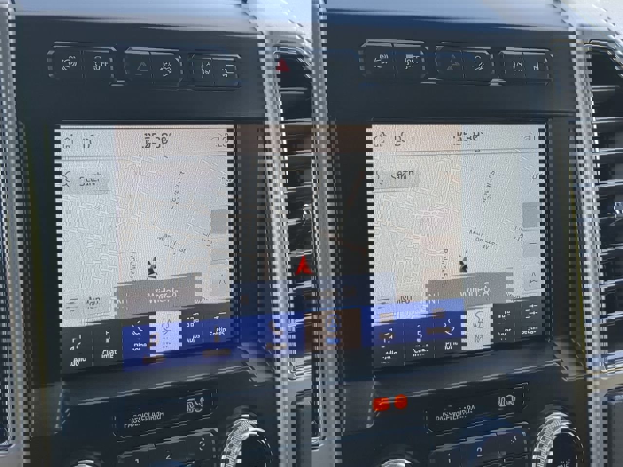 Certified 2020 Ford F450 Platinum w/ FX4 Off-Road Package image 20