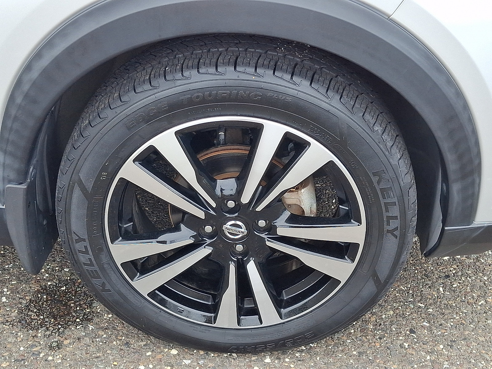 Used 2019 Nissan Kicks SR w/ SR Premium Package FWD image 8