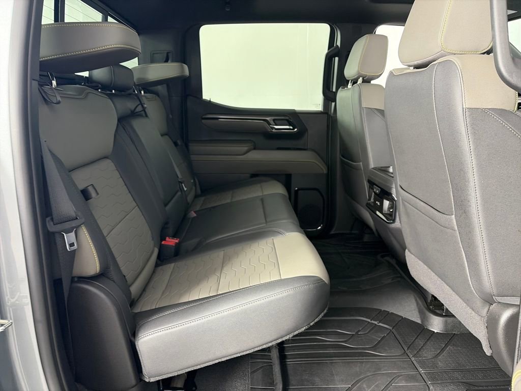 Used 2023 Chevrolet Silverado 1500 ZR2 w/ Technology Package image 29