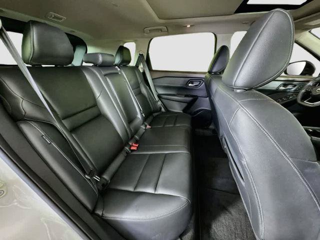Used 2023 Nissan Rogue SL FWD image 32
