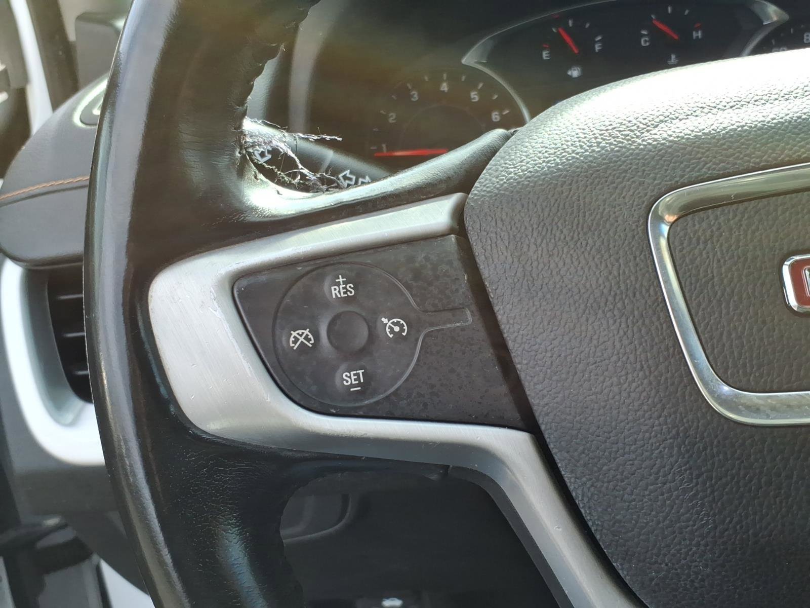 Used 2019 GMC Terrain SLE w/ LPO, Cargo Package image 17