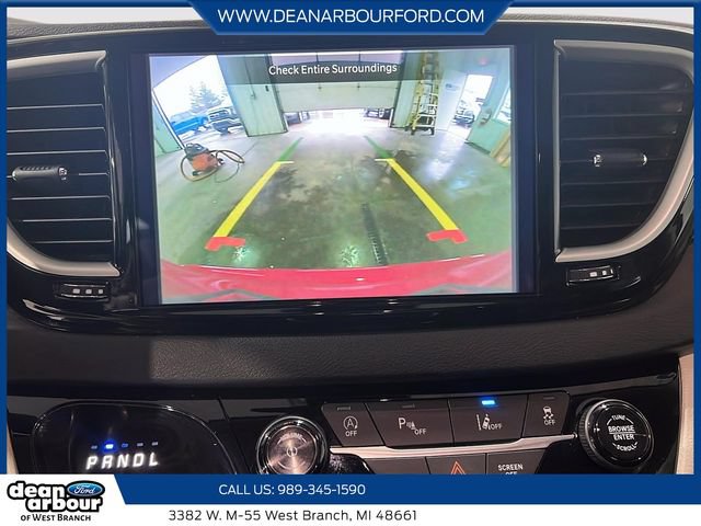 Used 2024 Chrysler Pacifica Touring-L FWD image 16