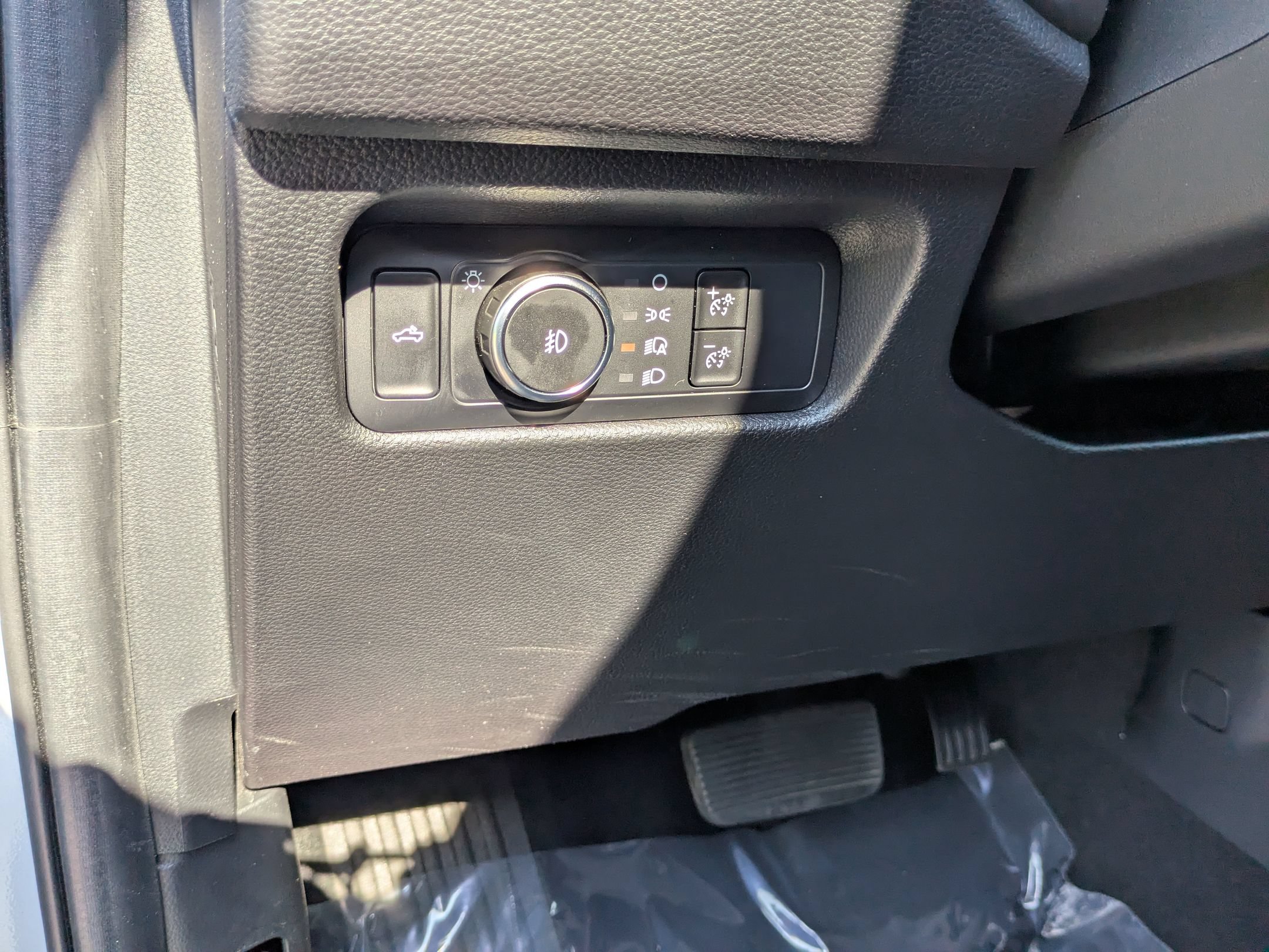 Certified 2024 Ford Ranger XLT w/ Trailer Tow Package RWD image 18