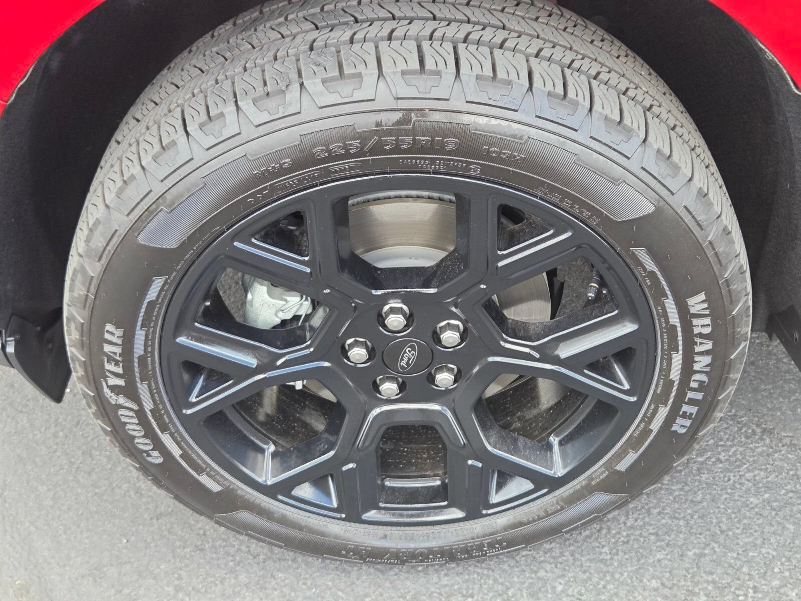 Certified 2025 Ford Maverick Lariat w/ Black Appearance Package AWD/4WD image 9