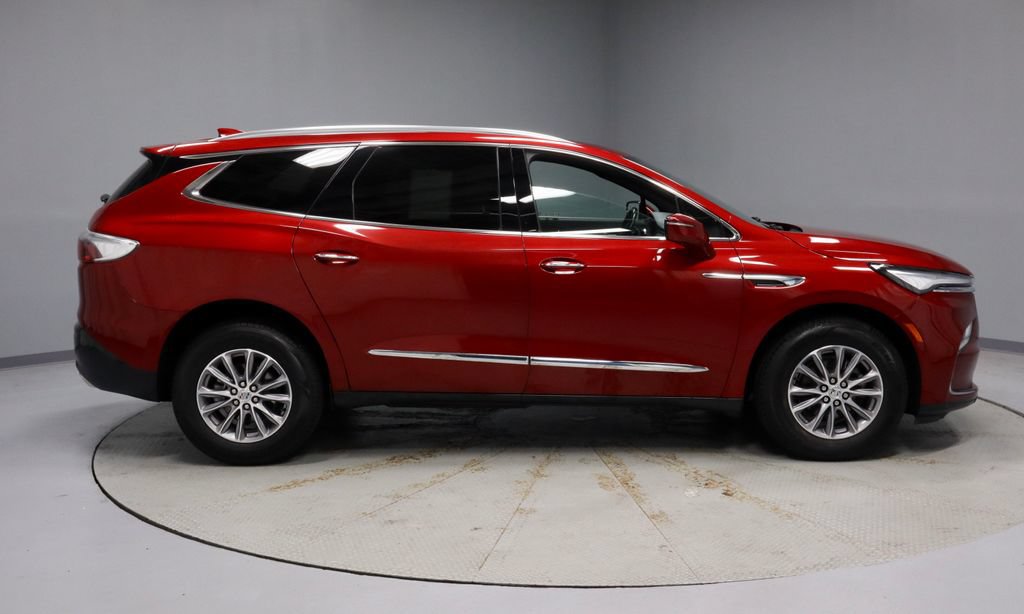 Used 2024 Buick Enclave Premium AWD/4WD image 6
