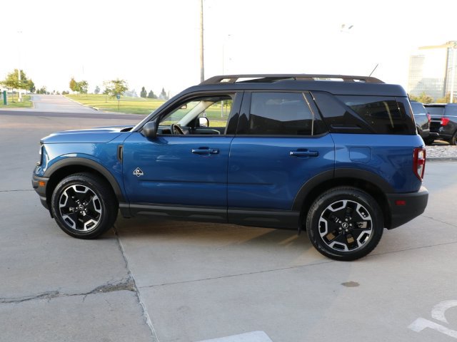 Certified 2024 Ford Bronco Sport Outer Banks w/ Tech Package AWD/4WD image 4