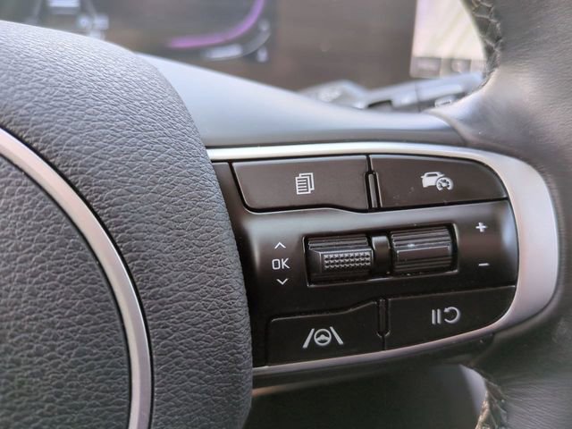 Used 2025 Kia Sportage EX w/ Premium Package FWD image 27