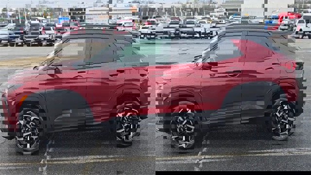 Used 2023 Chevrolet TrailBlazer RS image 4