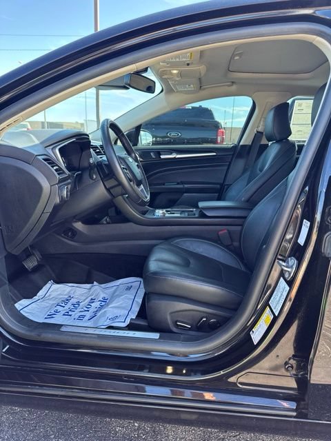 Certified 2020 Ford Fusion Titanium AWD/4WD image 15