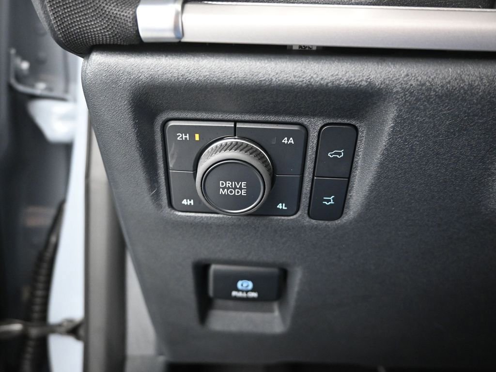 Certified 2025 Ford Expedition Active AWD/4WD image 40