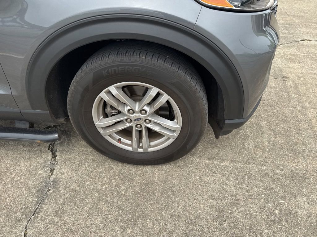 Certified 2022 Ford Explorer XLT image 16