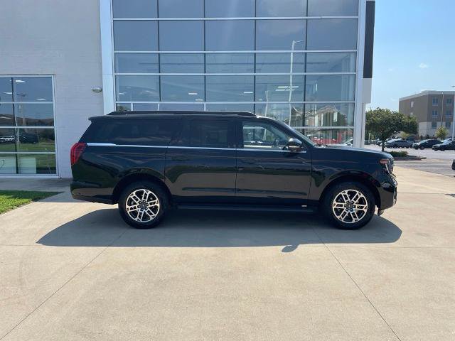 Certified 2025 Ford Expedition Max Active AWD/4WD image 4