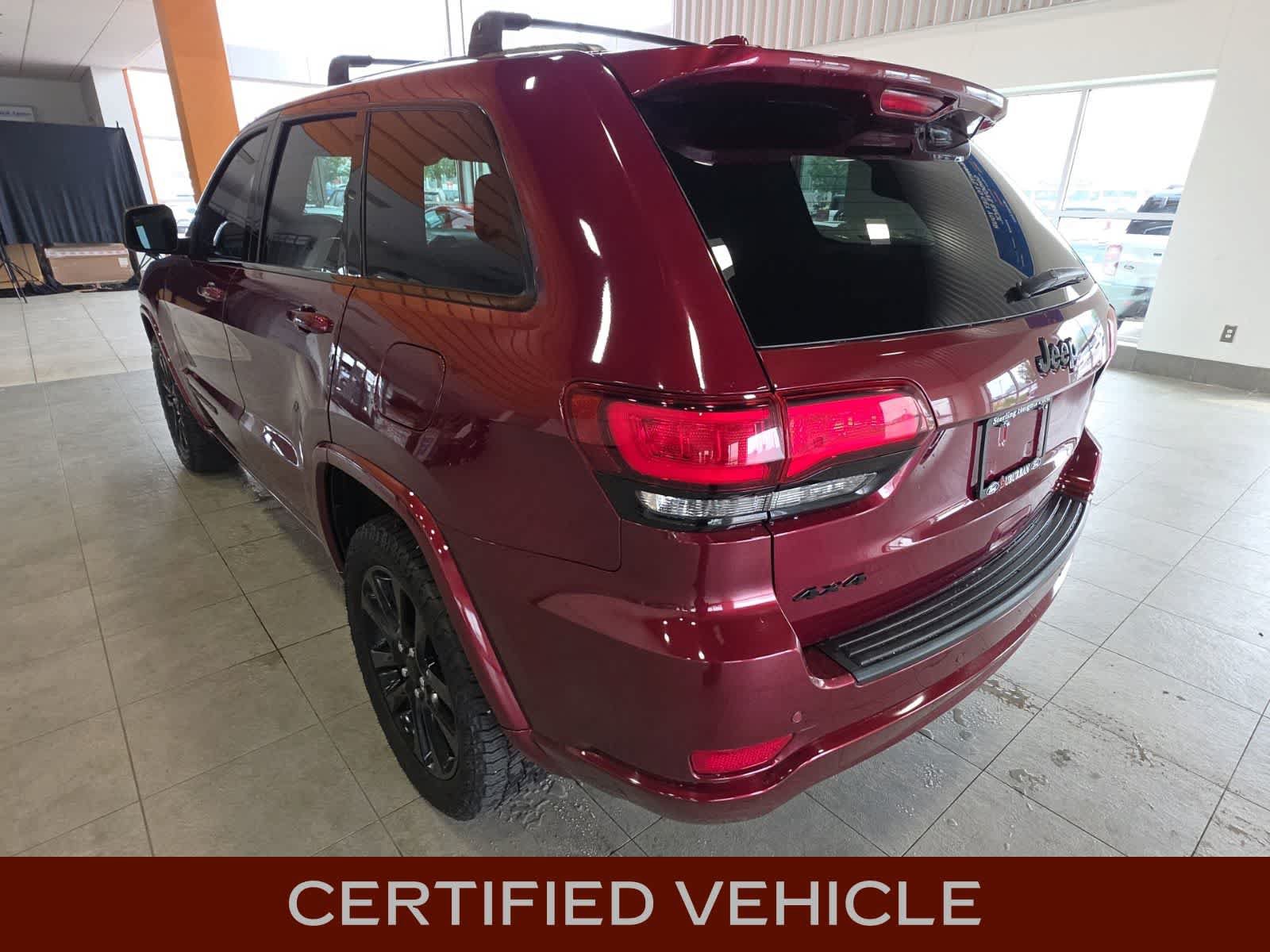 Used 2019 Jeep Grand Cherokee Altitude AWD/4WD image 12
